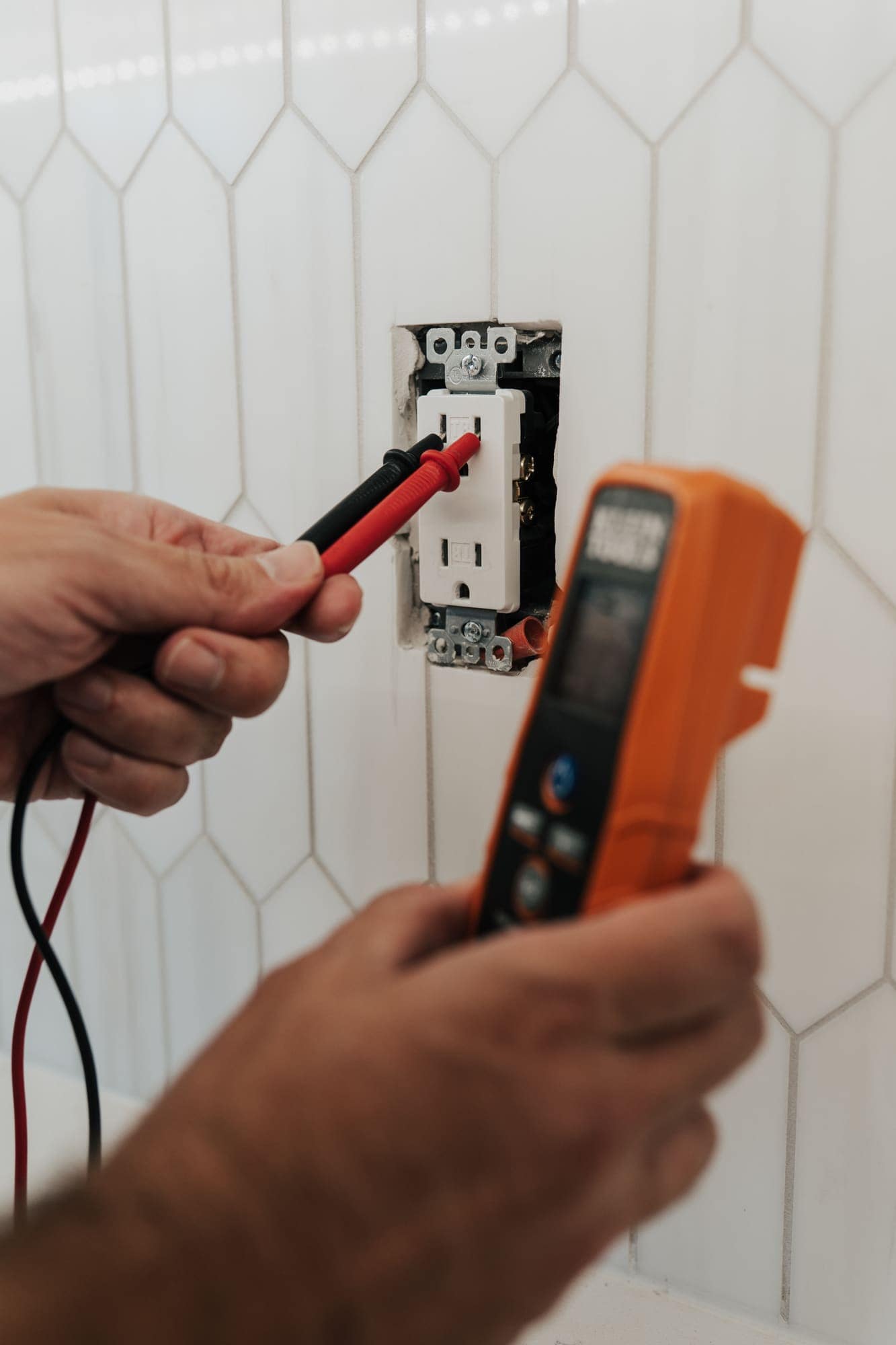 Testing a GFCI kitchen outlet after installation